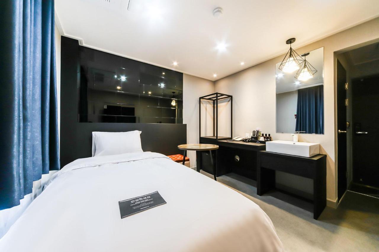 Hotel On Changwon Ngoại thất bức ảnh